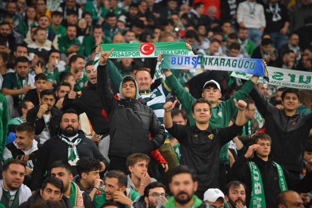 (FOTO GALERİ) Bursaspor-Menemen FK Taraftar Fotoğrafları-3