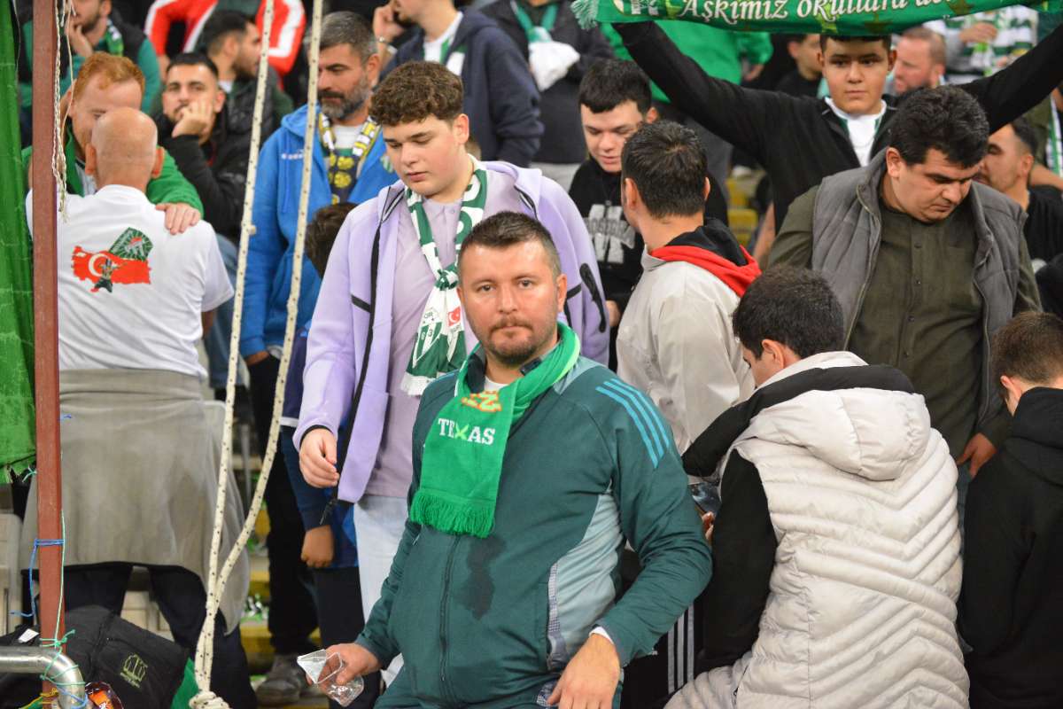 (FOTO GALERİ) Bursaspor-Menemen FK Taraftar Fotoğrafları-3