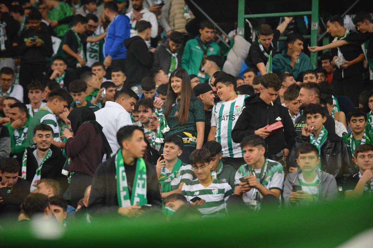 (FOTO GALERİ) Bursaspor-Menemen FK Taraftar Fotoğrafları-3