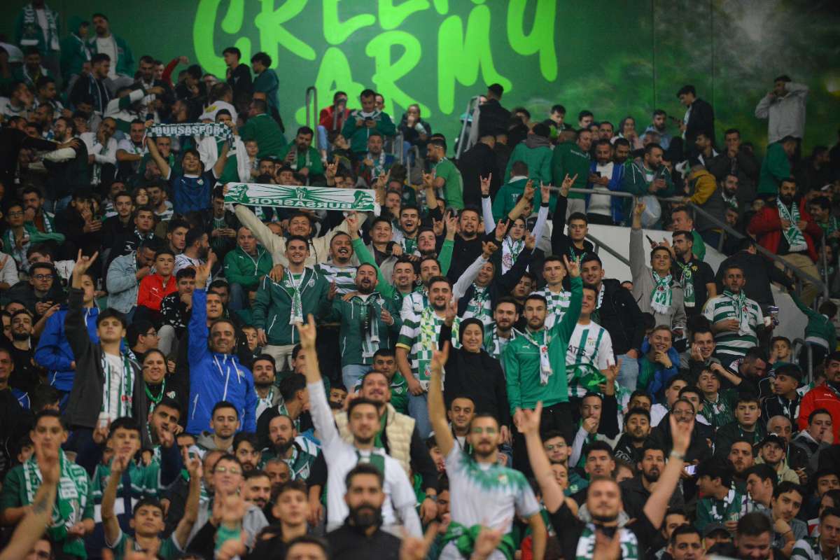 (FOTO GALERİ) Bursaspor-Menemen FK Taraftar Fotoğrafları-3