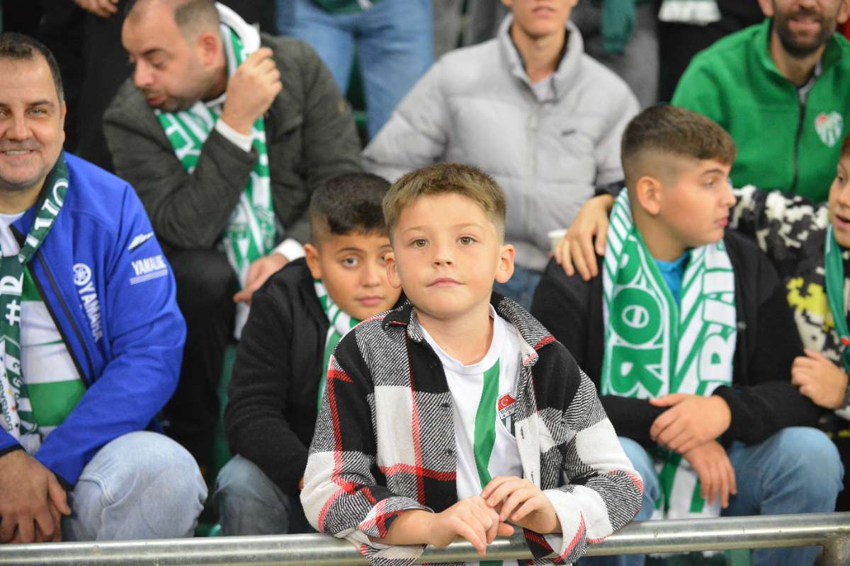 (FOTO GALERİ) Bursaspor-Menemen FK Taraftar Fotoğrafları-3