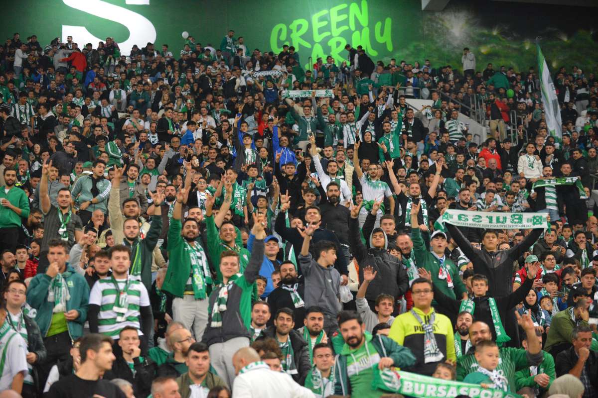 (FOTO GALERİ) Bursaspor-Menemen FK Taraftar Fotoğrafları-3
