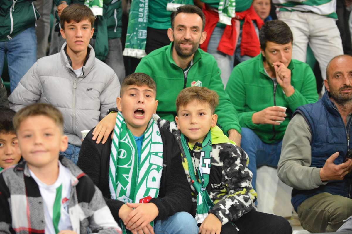 (FOTO GALERİ) Bursaspor-Menemen FK Taraftar Fotoğrafları-3