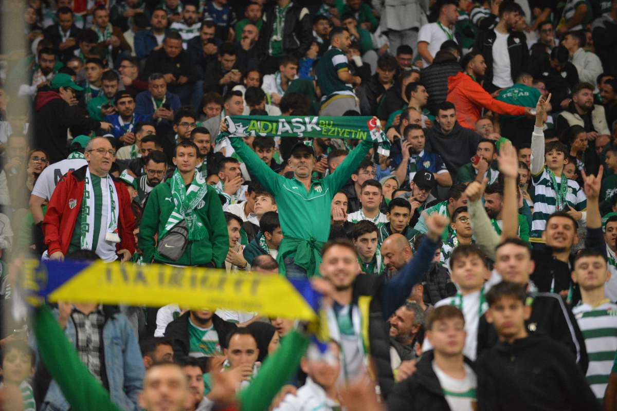(FOTO GALERİ) Bursaspor-Menemen FK Taraftar Fotoğrafları-3