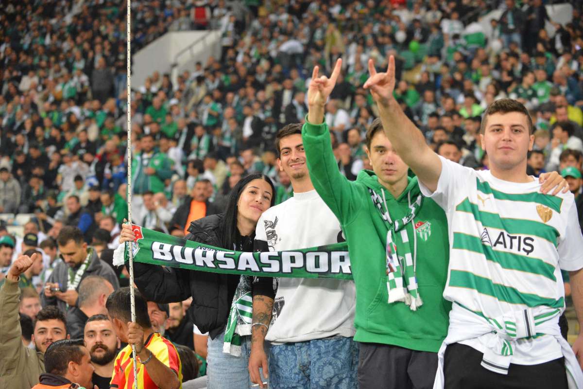 (FOTO GALERİ) Bursaspor-Menemen FK Taraftar Fotoğrafları-3