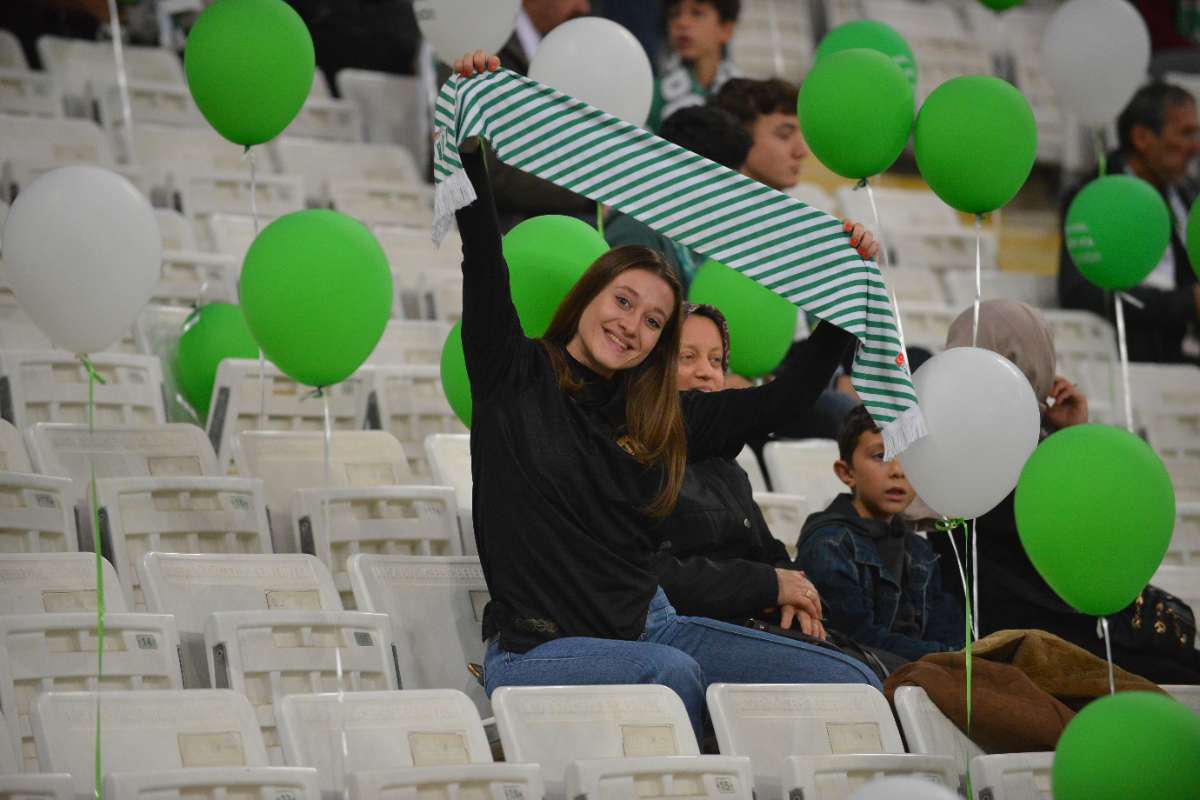 (FOTO GALERİ) Bursaspor-Menemen FK Taraftar Fotoğrafları-3