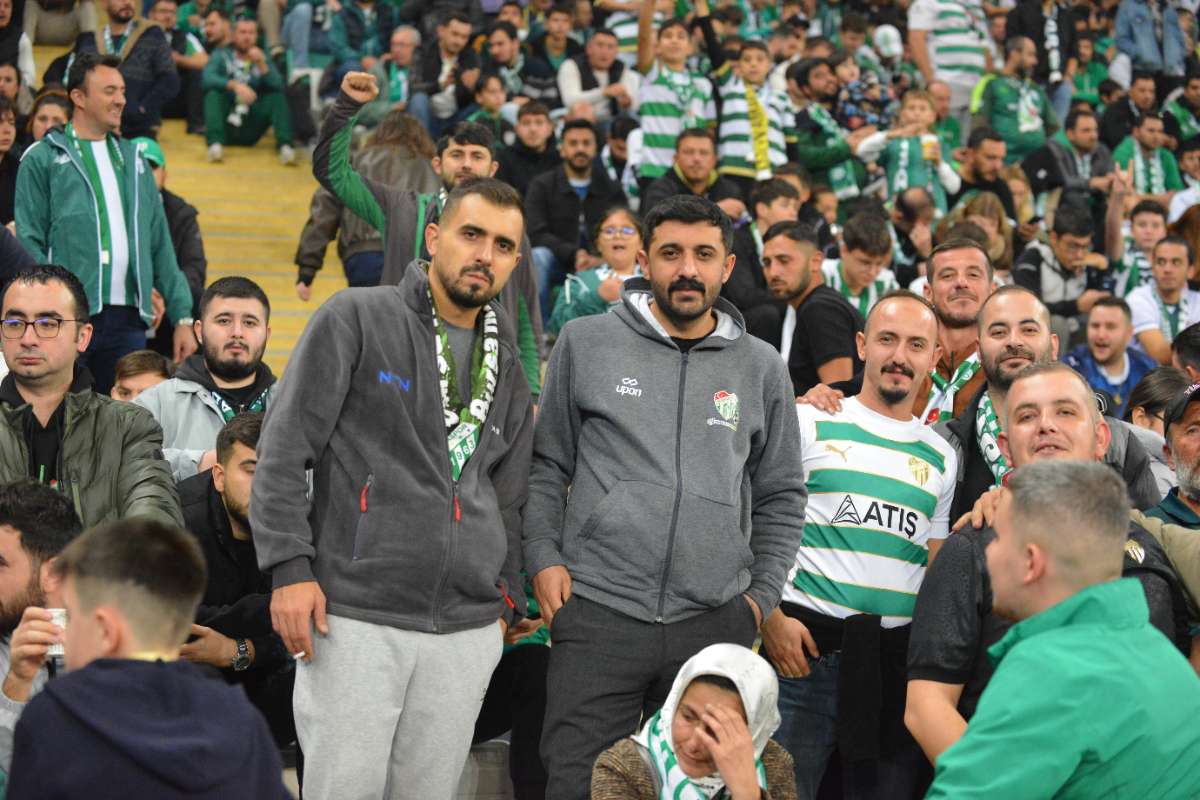 (FOTO GALERİ) Bursaspor-Menemen FK Taraftar Fotoğrafları-3
