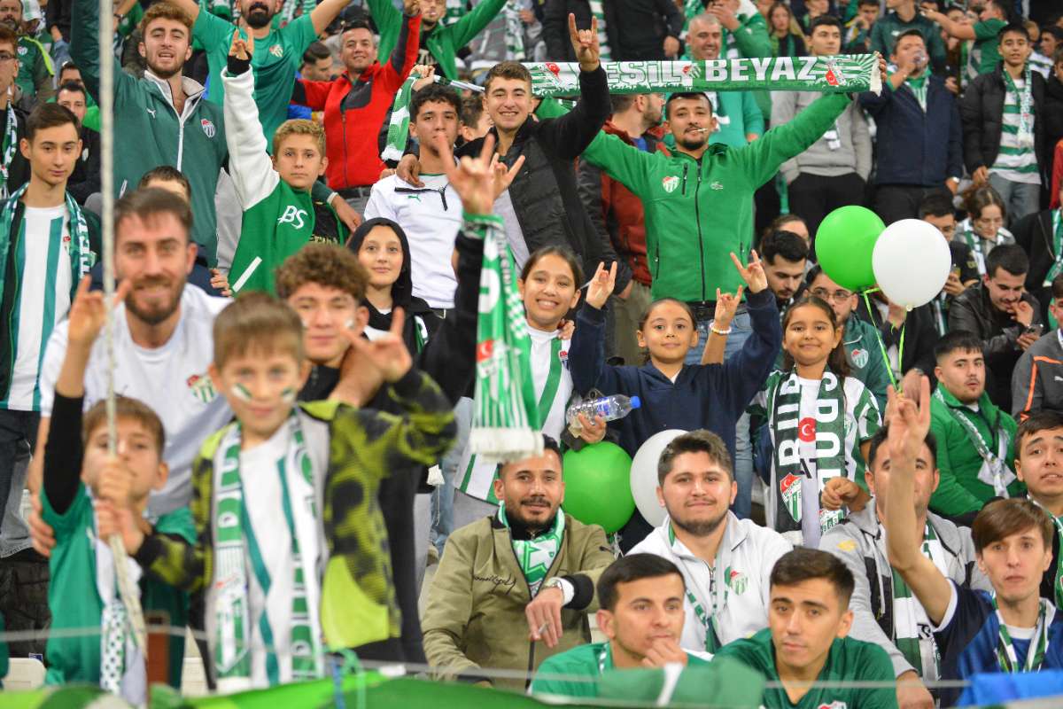 (FOTO GALERİ) Bursaspor-Menemen FK Taraftar Fotoğrafları-3