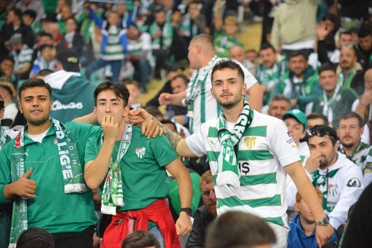 (FOTO GALERİ) Bursaspor-Menemen FK Taraftar Fotoğrafları-3