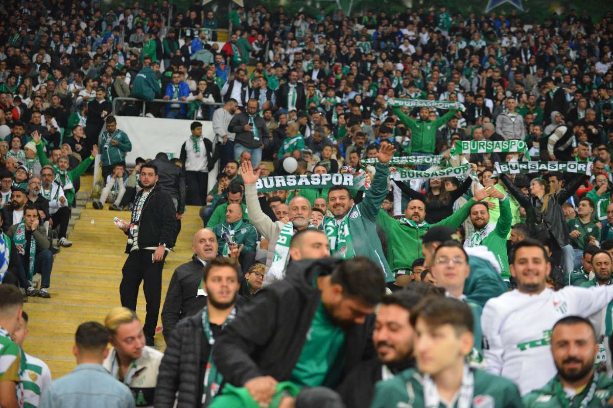 (FOTO GALERİ) Bursaspor-Menemen FK Taraftar Fotoğrafları-3