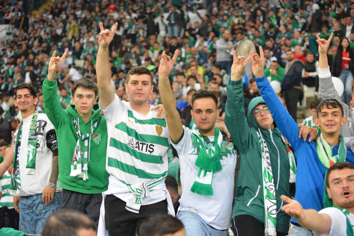 (FOTO GALERİ) Bursaspor-Menemen FK Taraftar Fotoğrafları-3