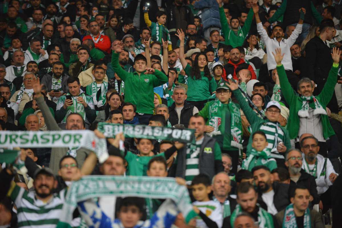 (FOTO GALERİ) Bursaspor-Menemen FK Taraftar Fotoğrafları-3
