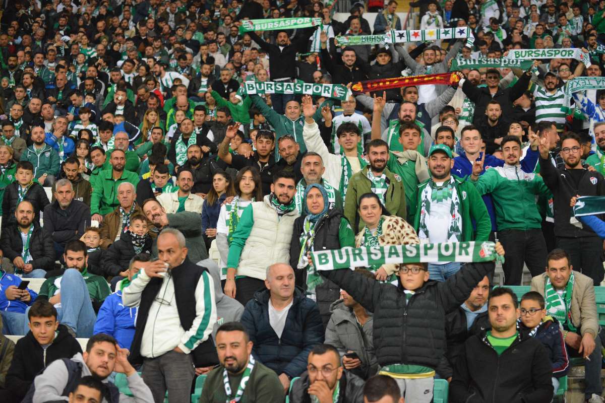 (FOTO GALERİ) Bursaspor-Menemen FK Taraftar Fotoğrafları-3