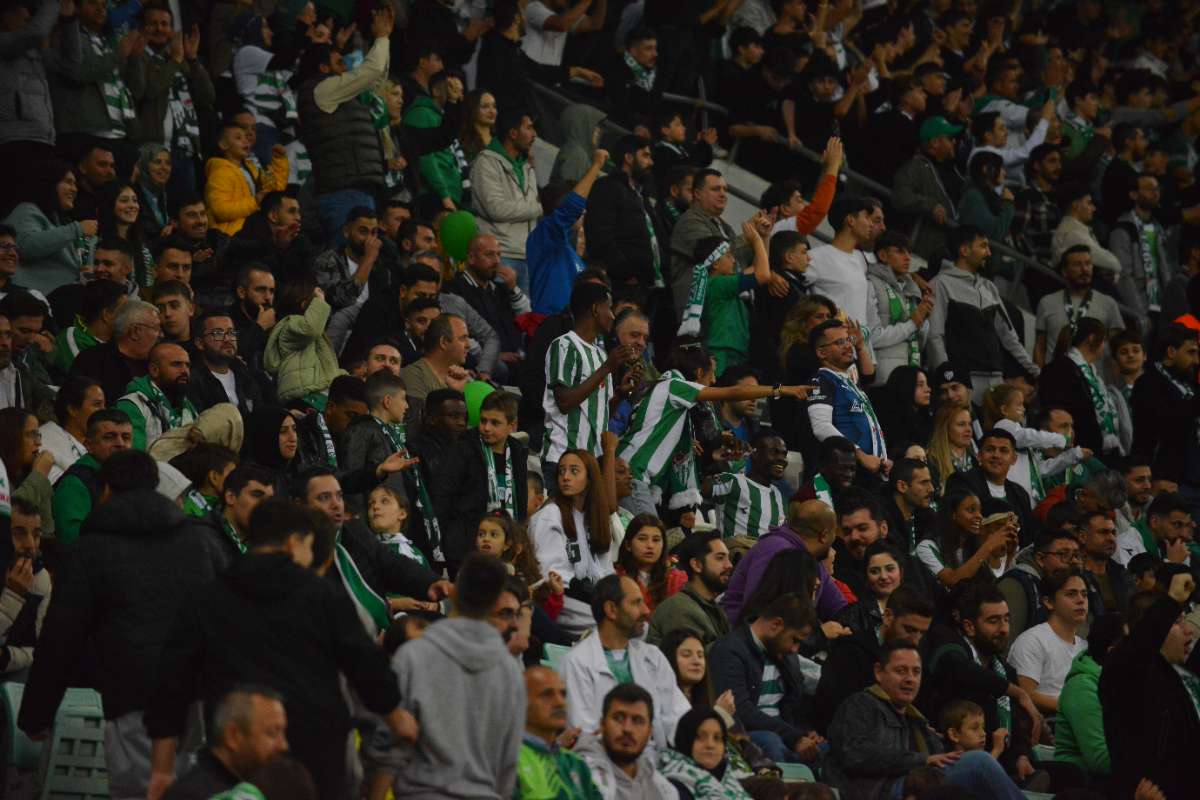 (FOTO GALERİ) Bursaspor-Menemen FK Taraftar Fotoğrafları-3