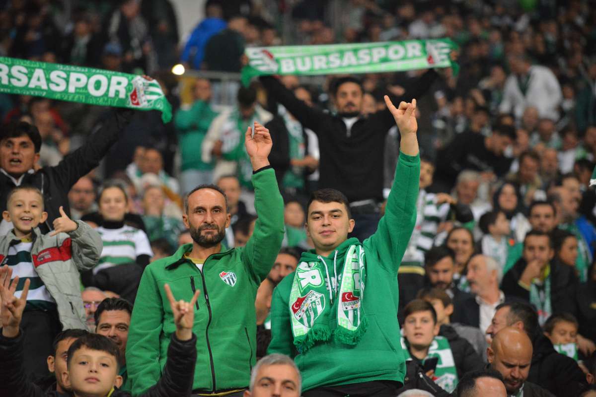 (FOTO GALERİ) Bursaspor-Menemen FK Taraftar Fotoğrafları-3