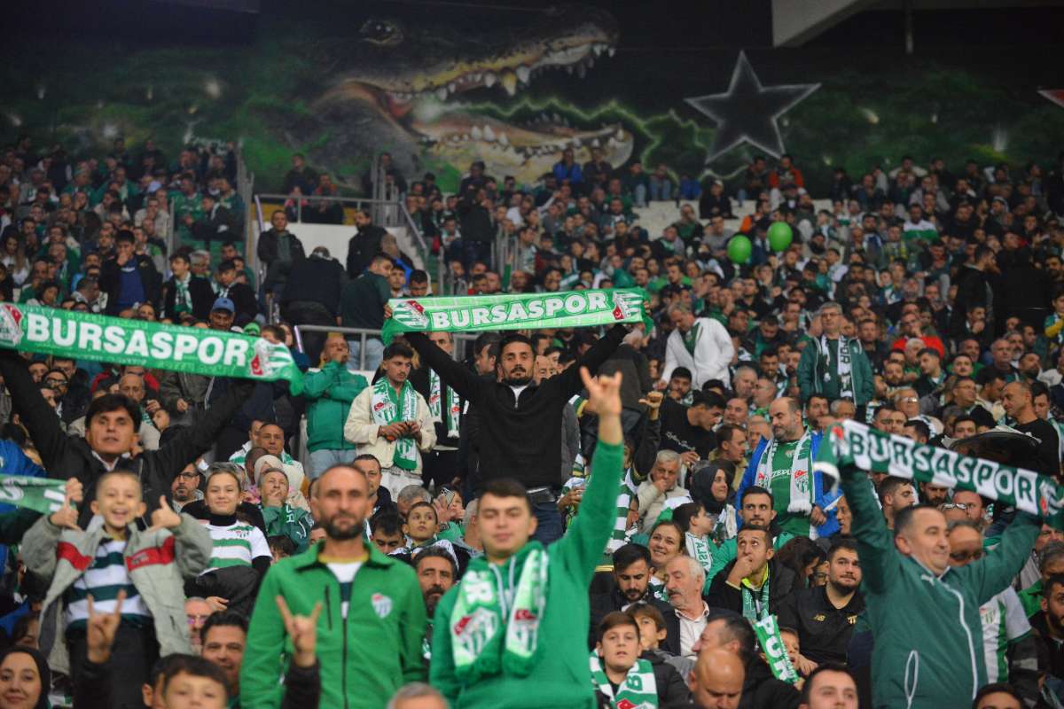 (FOTO GALERİ) Bursaspor-Menemen FK Taraftar Fotoğrafları-3