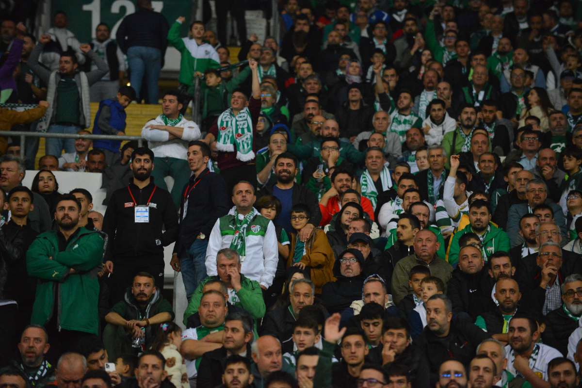 (FOTO GALERİ) Bursaspor-Menemen FK Taraftar Fotoğrafları-3