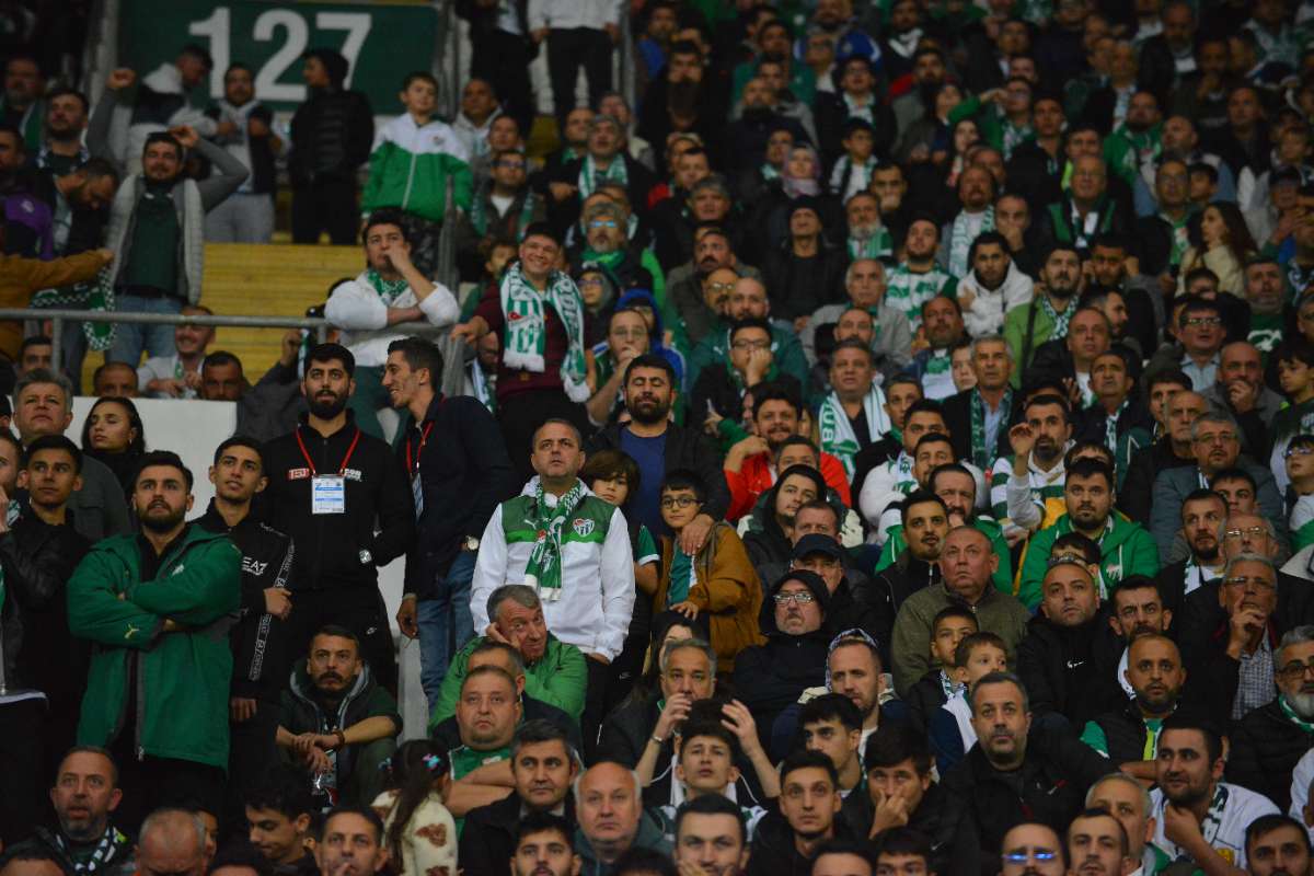 (FOTO GALERİ) Bursaspor-Menemen FK Taraftar Fotoğrafları-3