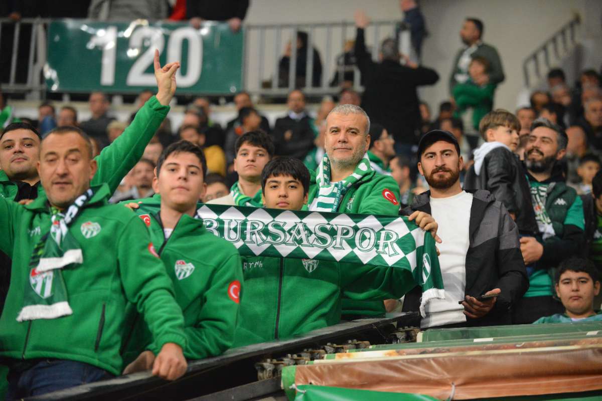 (FOTO GALERİ) Bursaspor-Menemen FK Taraftar Fotoğrafları-3