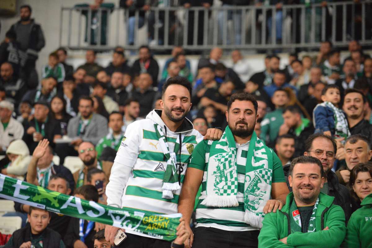 (FOTO GALERİ) Bursaspor-Menemen FK Taraftar Fotoğrafları-3