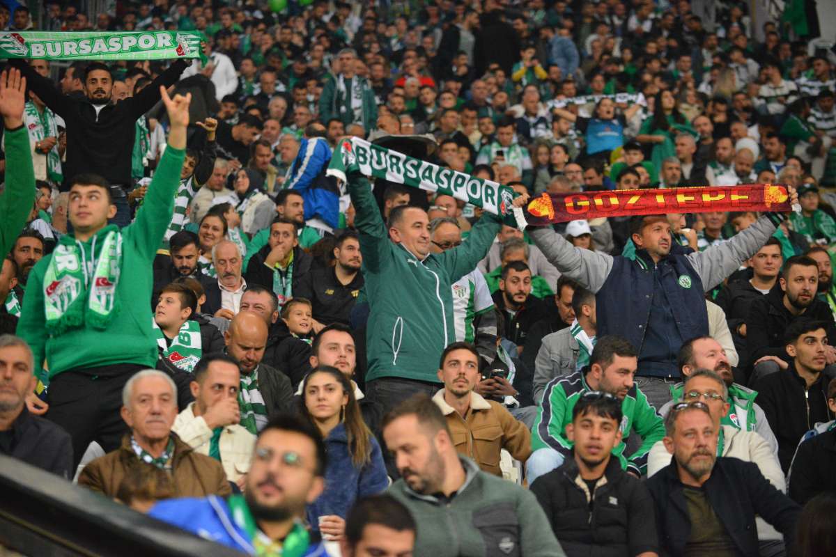(FOTO GALERİ) Bursaspor-Menemen FK Taraftar Fotoğrafları-3