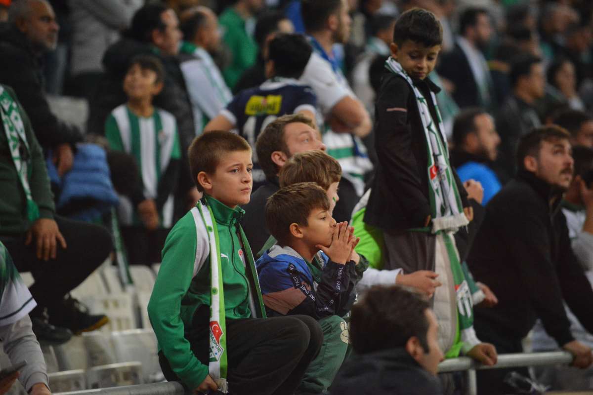 (FOTO GALERİ) Bursaspor-Menemen FK Taraftar Fotoğrafları-3