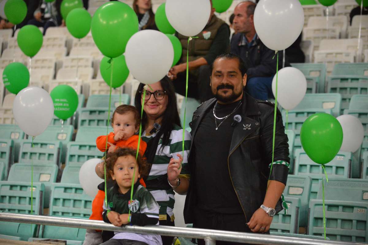 (FOTO GALERİ) Bursaspor-Menemen FK Taraftar Fotoğrafları-3