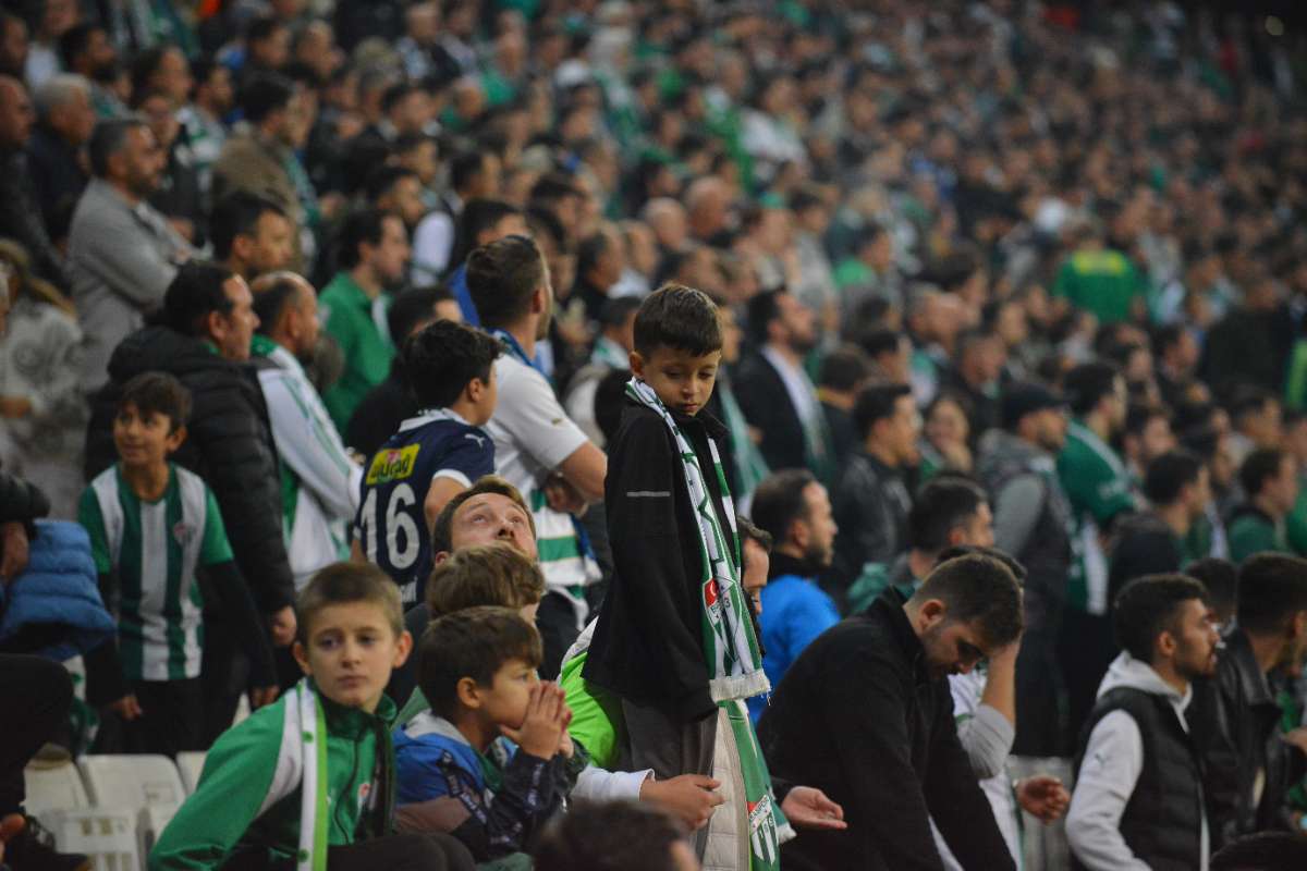 (FOTO GALERİ) Bursaspor-Menemen FK Taraftar Fotoğrafları-3