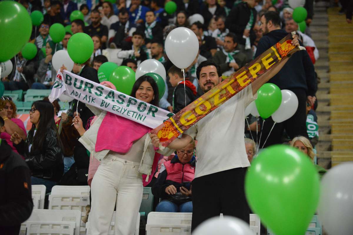 (FOTO GALERİ) Bursaspor-Menemen FK Taraftar Fotoğrafları-3