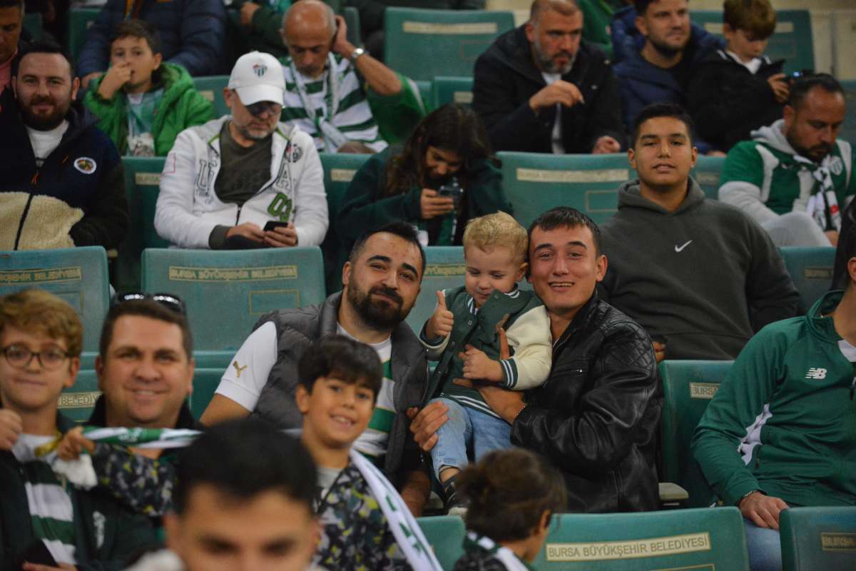 (FOTO GALERİ) Bursaspor-Menemen FK Taraftar Fotoğrafları-3