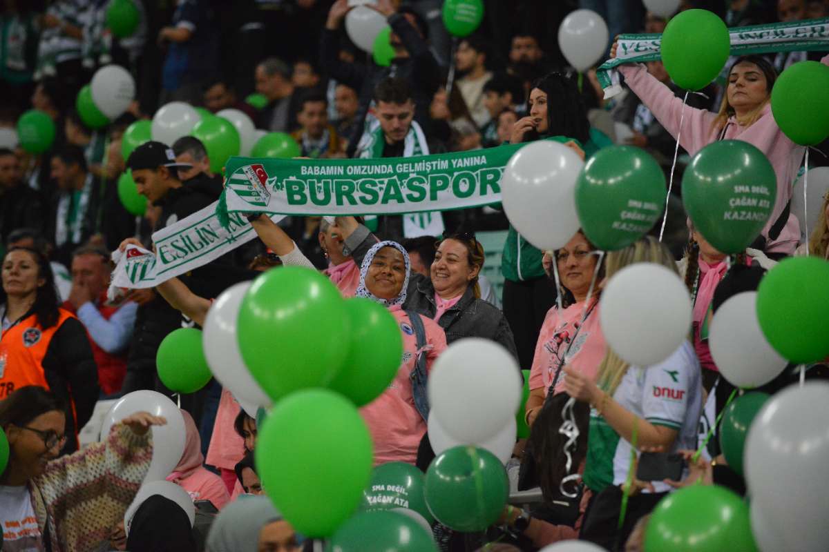 (FOTO GALERİ) Bursaspor-Menemen FK Taraftar Fotoğrafları-3