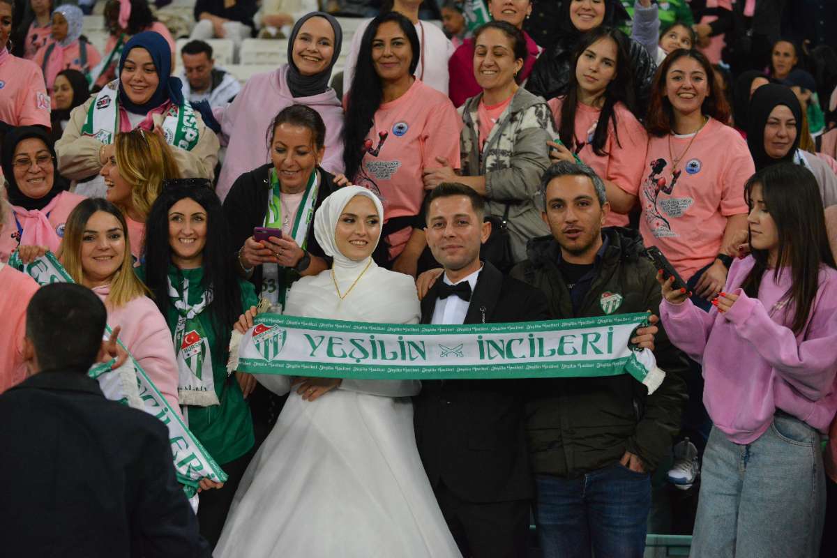 (FOTO GALERİ) Bursaspor-Menemen FK Taraftar Fotoğrafları-3