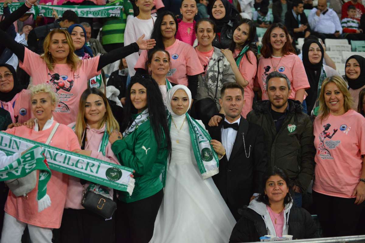 (FOTO GALERİ) Bursaspor-Menemen FK Taraftar Fotoğrafları-3