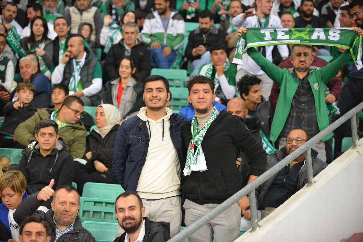 (FOTO GALERİ) Bursaspor-Menemen FK Taraftar Fotoğrafları-3