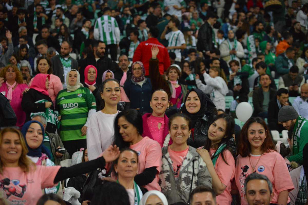 (FOTO GALERİ) Bursaspor-Menemen FK Taraftar Fotoğrafları-3