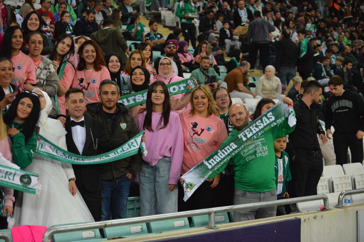 (FOTO GALERİ) Bursaspor-Menemen FK Taraftar Fotoğrafları-3