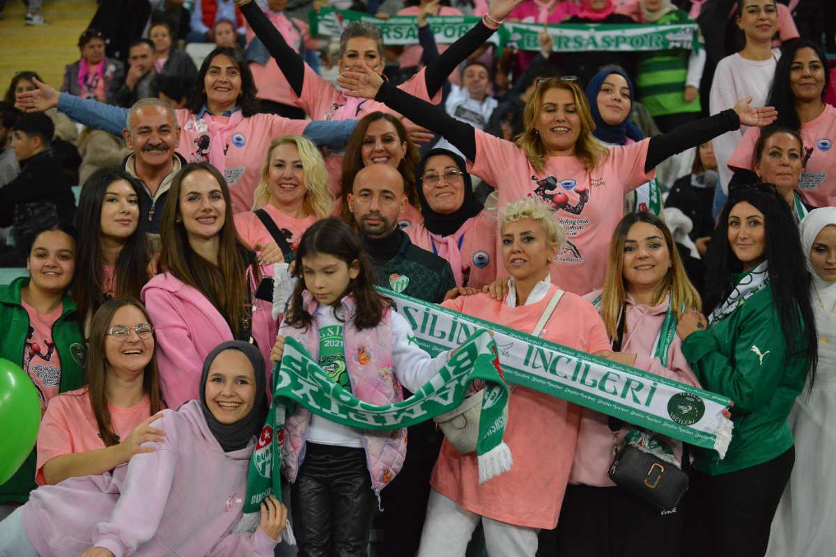 (FOTO GALERİ) Bursaspor-Menemen FK Taraftar Fotoğrafları-3
