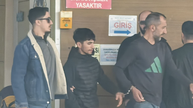 Uyuşturucu satıcıları suçüstü yakalandı