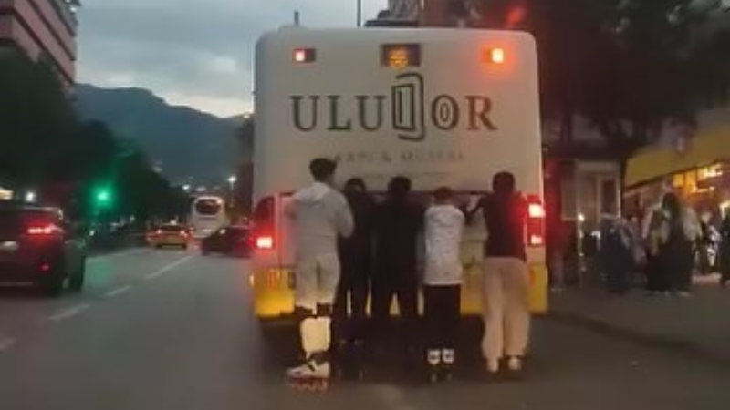Bursa’da gençlerin tehlikeli yolculuğu