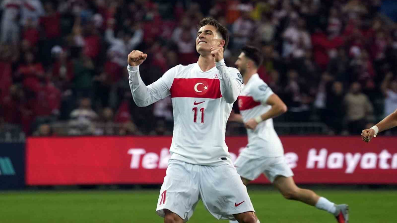 Kenan Yıldız, 2025 Akdeniz Mükemmelliyet Ödülü’ne layık görüldü
