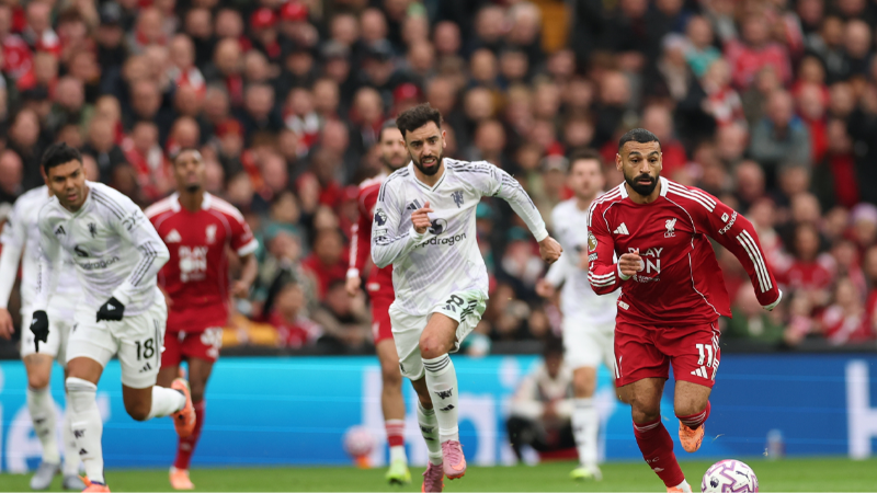 Manchester United, Liverpool deplasmanında galip