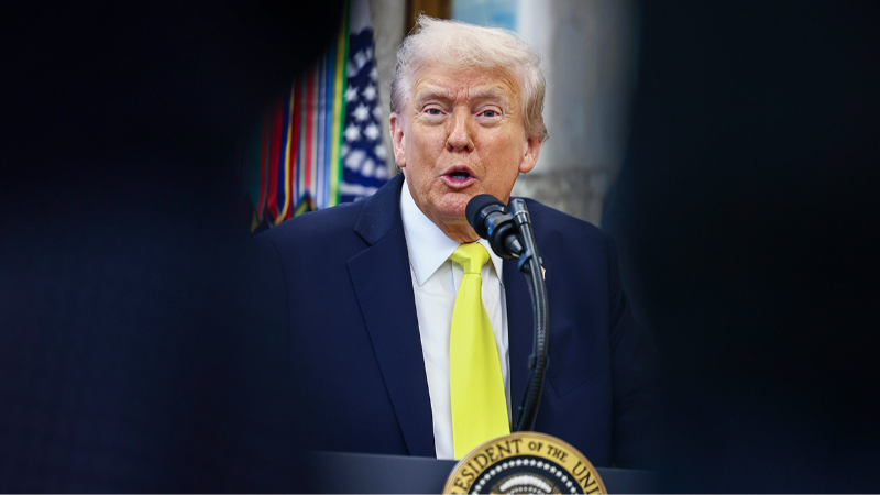 Trump: "Kolombiya'ya yapılan tüm ödemeleri durduruyorum"