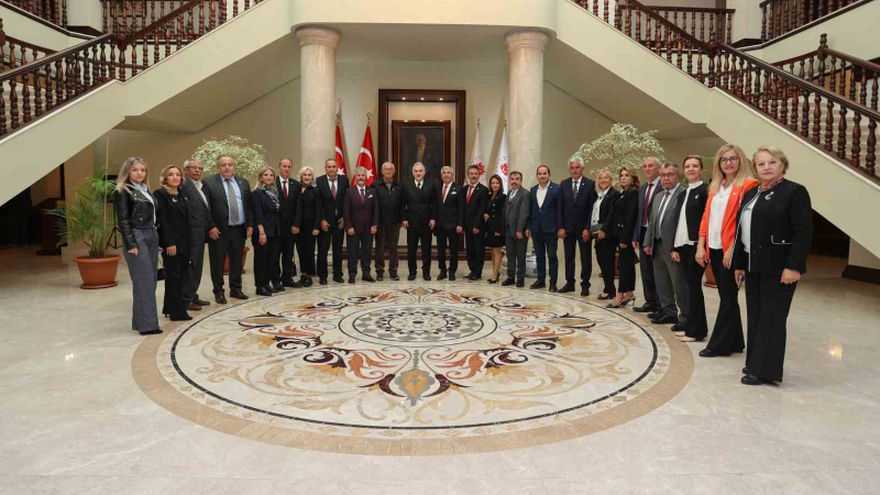 Vali Erol Ayyıldız, muhtarları ağırladı