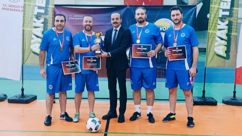 Ayak tenisinde Bursa Büyükşehir'e 'bronz' madalya