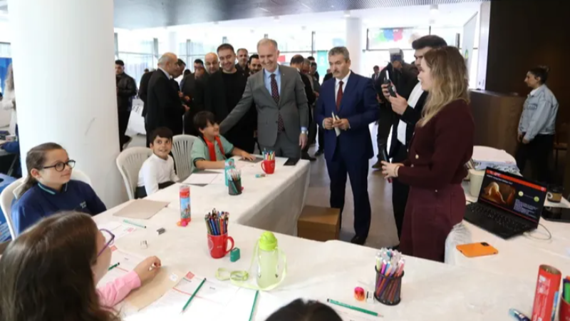 Bursa İnegöl’de 'Bilim Şöleni' başladı