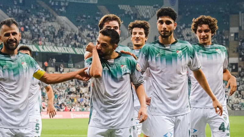 Bursaspor sakat oyuncular için bilgilendirme yaptı
