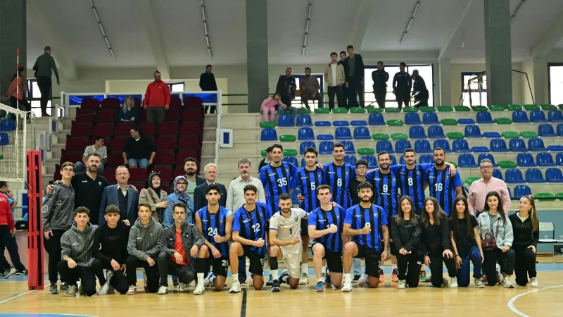 Karacabey Belediyespor evinde net galibiyet aldı