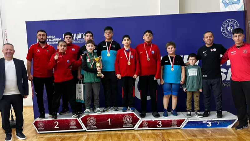 Yıldırım’da Cumhuriyet coşkusu sporla taçlandı