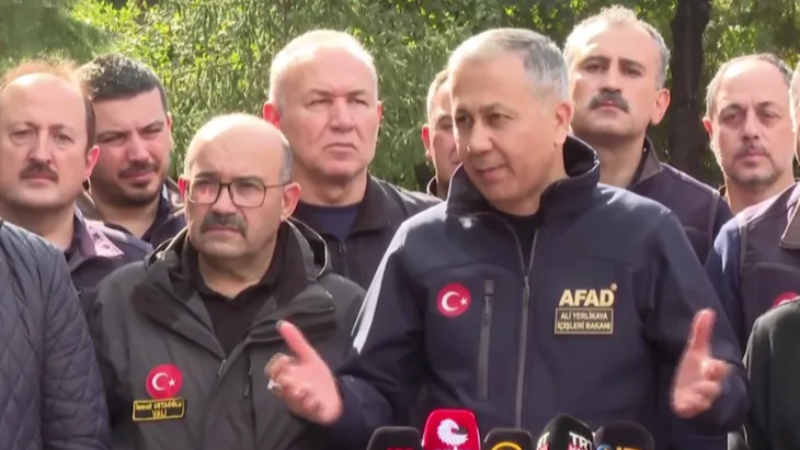 Bakan Yerlikaya Sındırgı’dan son durumu açıkladı