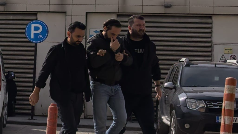 21 yıl cezası vardı, barakada yakalandı